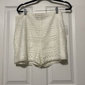 NWT Cupcakes and Cashmere shorts Size 8